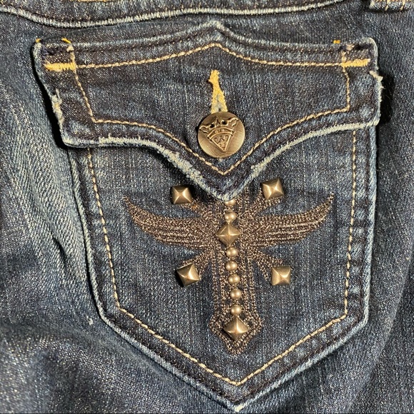 EUC Sang Real Blue Jeans - Picture 5 of 5